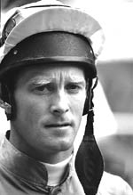  Mick Kinane que monta al favorito. Foto: EquipoZoom.