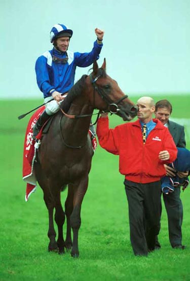  El gran NAYEF y R.Hills. Foto:Bancroft Photograsphy