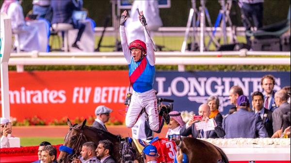 Dettori en salto ceremonial desde Country Grammer. Foto: MENAFM Foto: