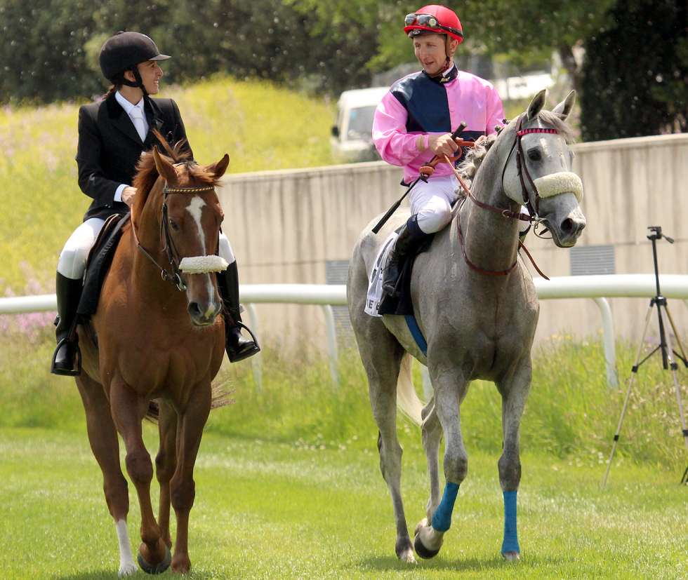 Nieves (J.Grosjean) ganadora del Beamonte 2018. Foto: A Galopar-Hz Nieves. Foto: