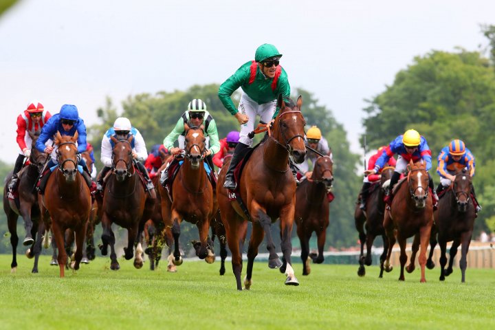 VADENI ganando el Jockey Club con absoluta claridad Foto: Getty