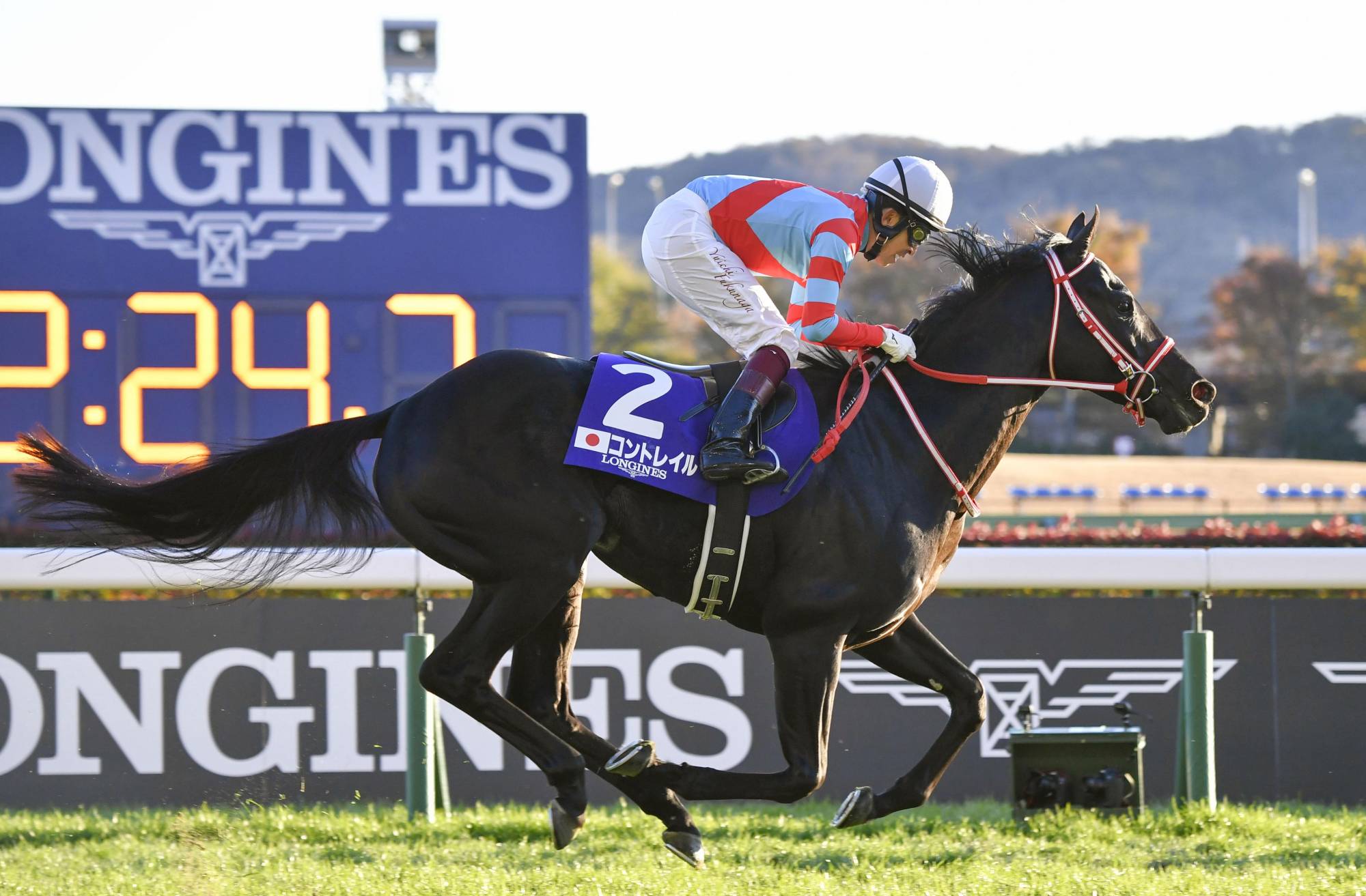 Contrail alcanza sin oposición la meta de la Japan Cup 2021 Contrail por Deep Impact Foto: