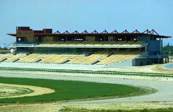 Hipódromo Dos Hermanas. Foto: EquipoZom